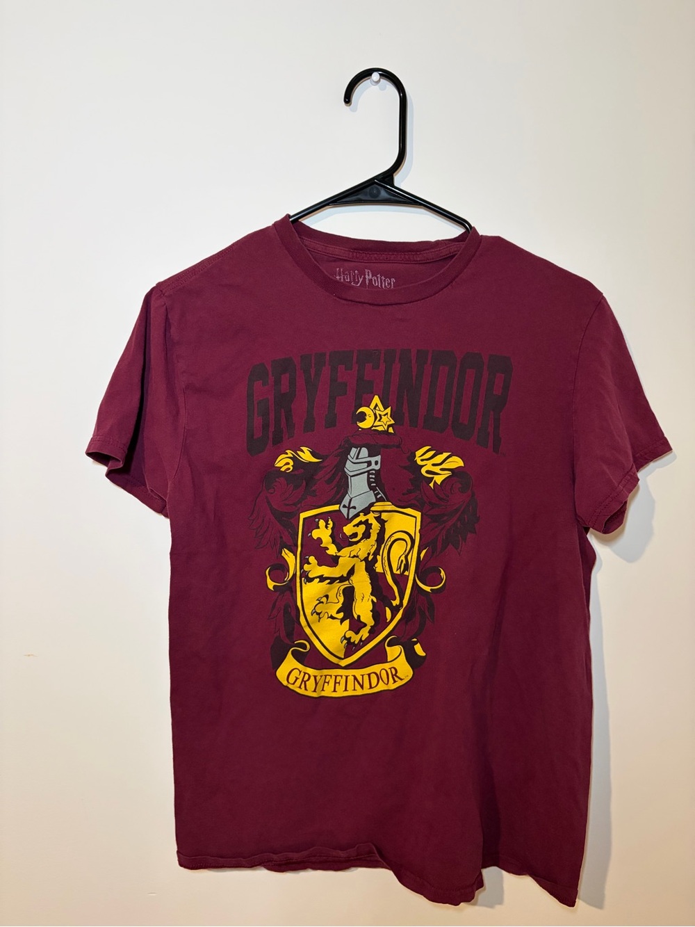 Warner Bros. Gryffindor Crest Maroon Short Sleeve Tee